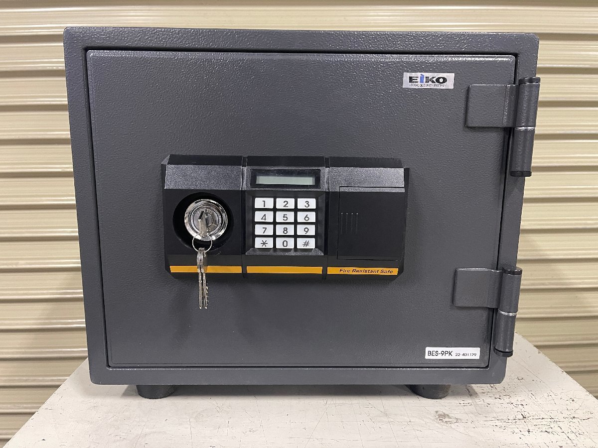 【開封・未使用品】 エーコー 小型耐火金庫 BES-9PK 【2022年製　テンキー式＋シリンダー式】(6)