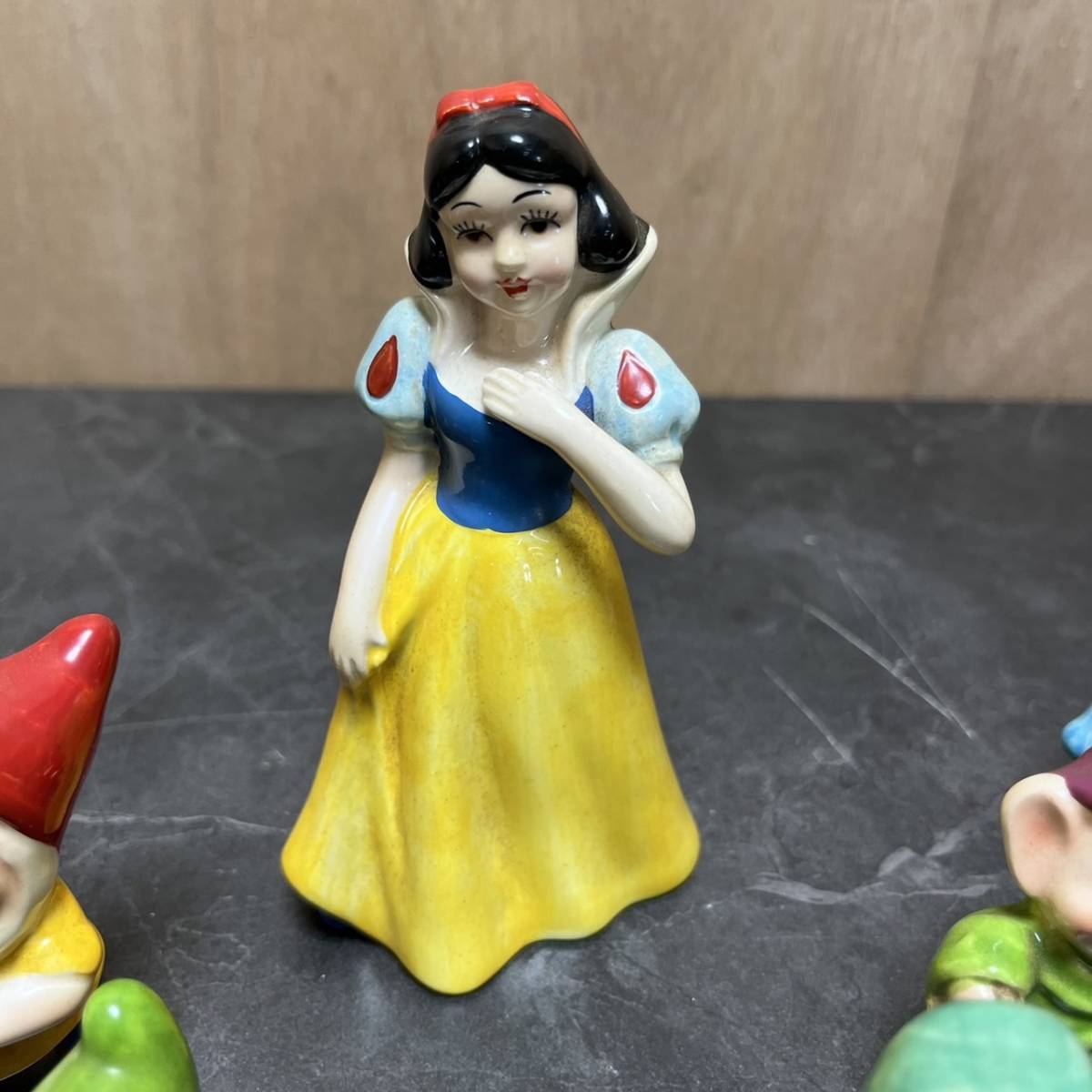 ☆8点セット Disney ディズニー 白雪姫 と 7人の小人 陶器 置物 