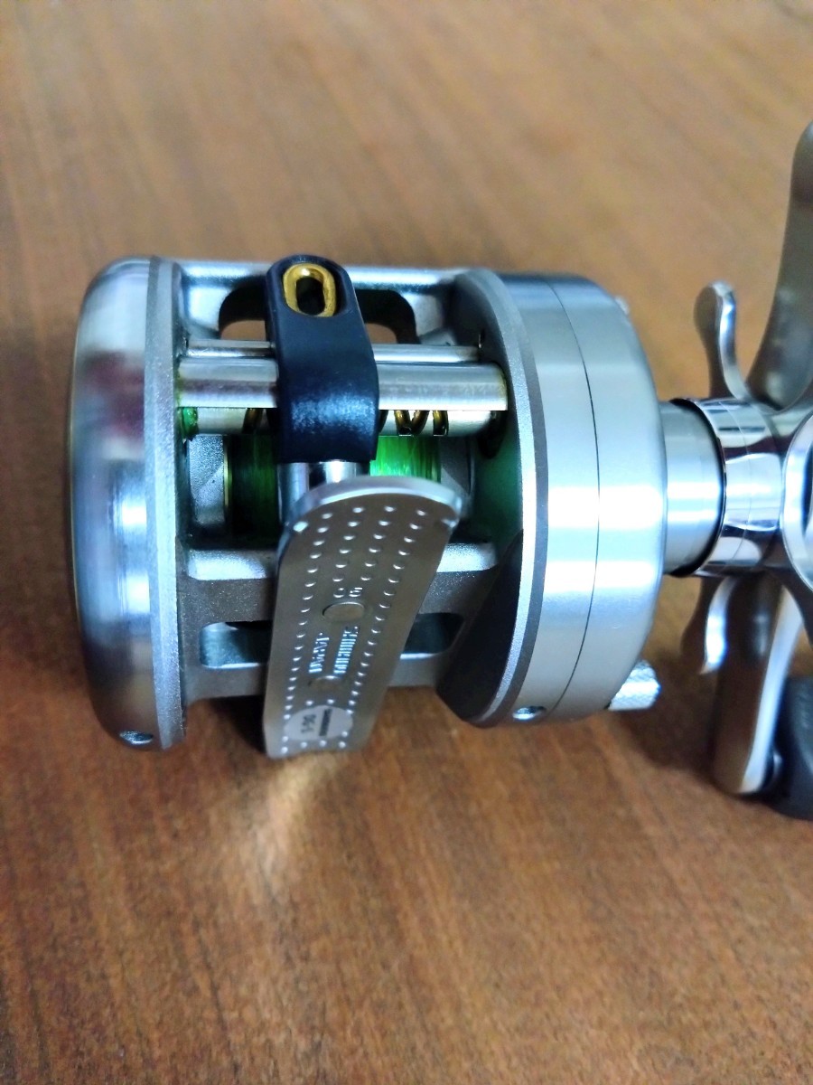 05 カルカッタ 51 左巻き シマノ カルカッタ 05 XG[LEFT] 公式通販 低価