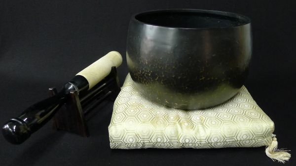 M119 時代物 銅製 おりん 座布団 りん棒 りん棒台 4点セット 鳴り物 お 