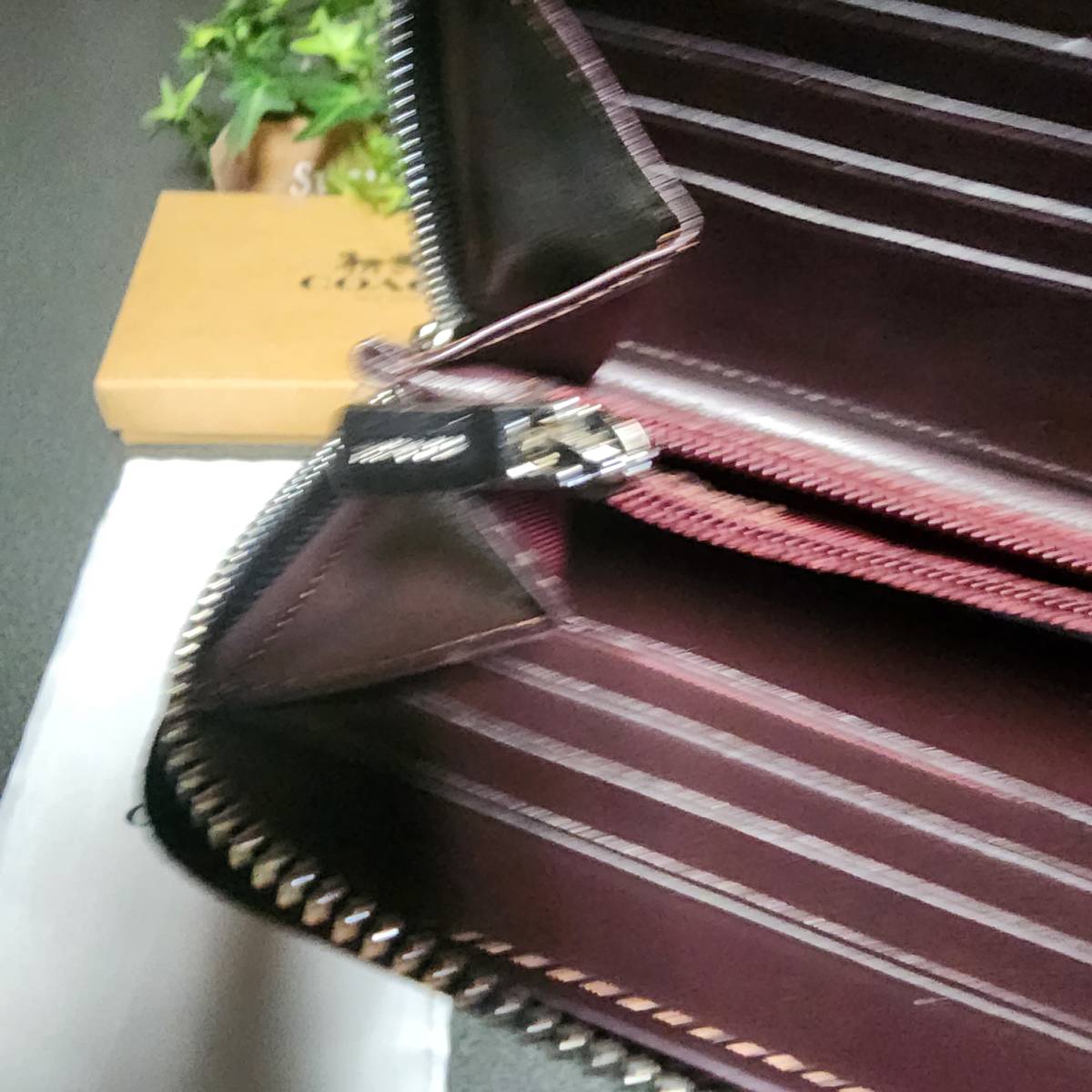 新品・未使用】COACH/コーチxスターウォーズ限定コラボ 長財布 F88589