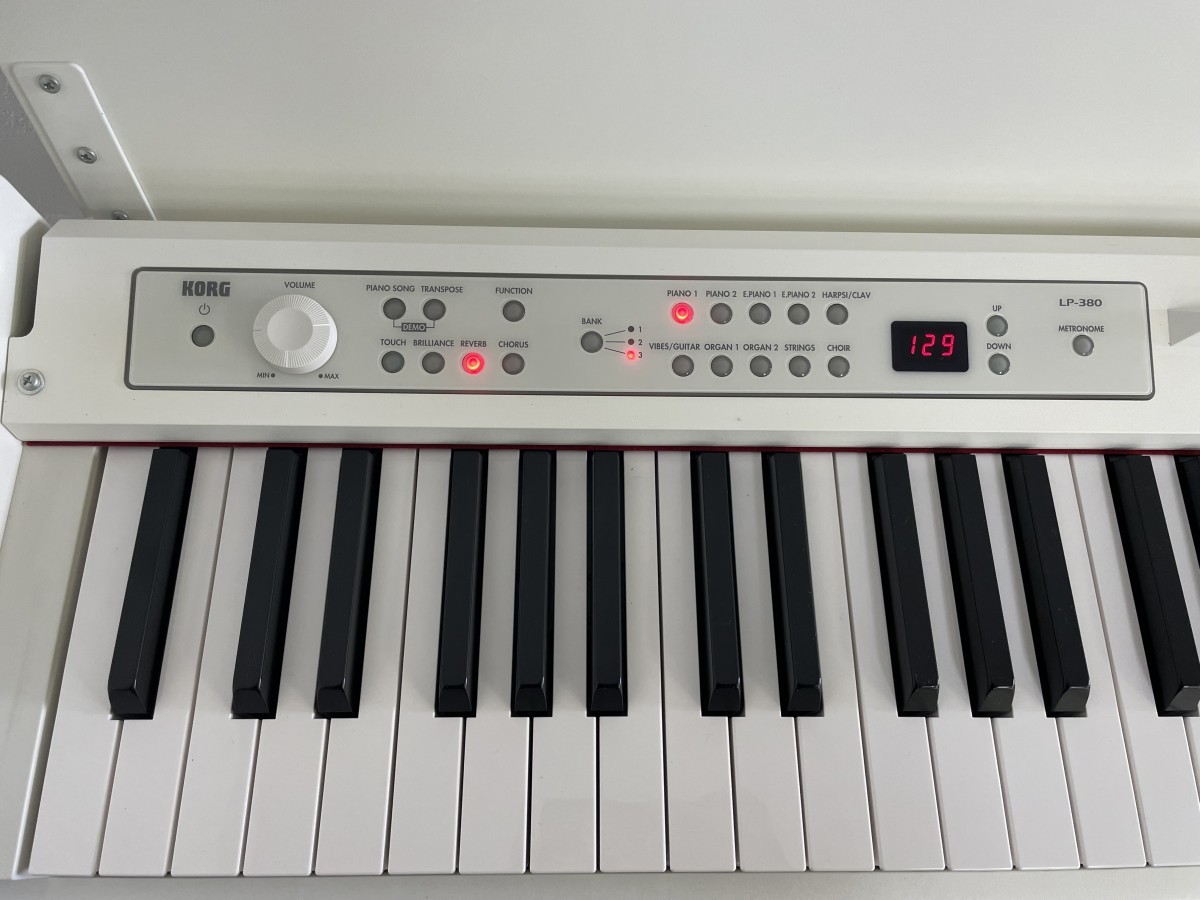 KORG LP-380U WH 2019年製 ホワイト コルグ 電子 ピアノ 88鍵盤 鍵盤 