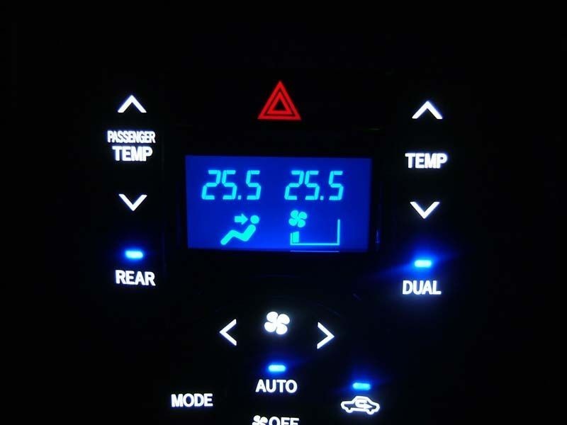 70系　ノア　ヴォクシーLED打ち替え済みエアコンパネル