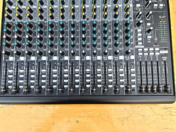 MACKIE アナログミキサー 1642VLZ4 States 難あり中古品 国内 MACKIE