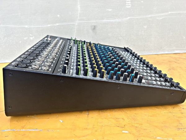 MACKIE アナログミキサー 1642VLZ4 States 難あり中古品 国内 MACKIE