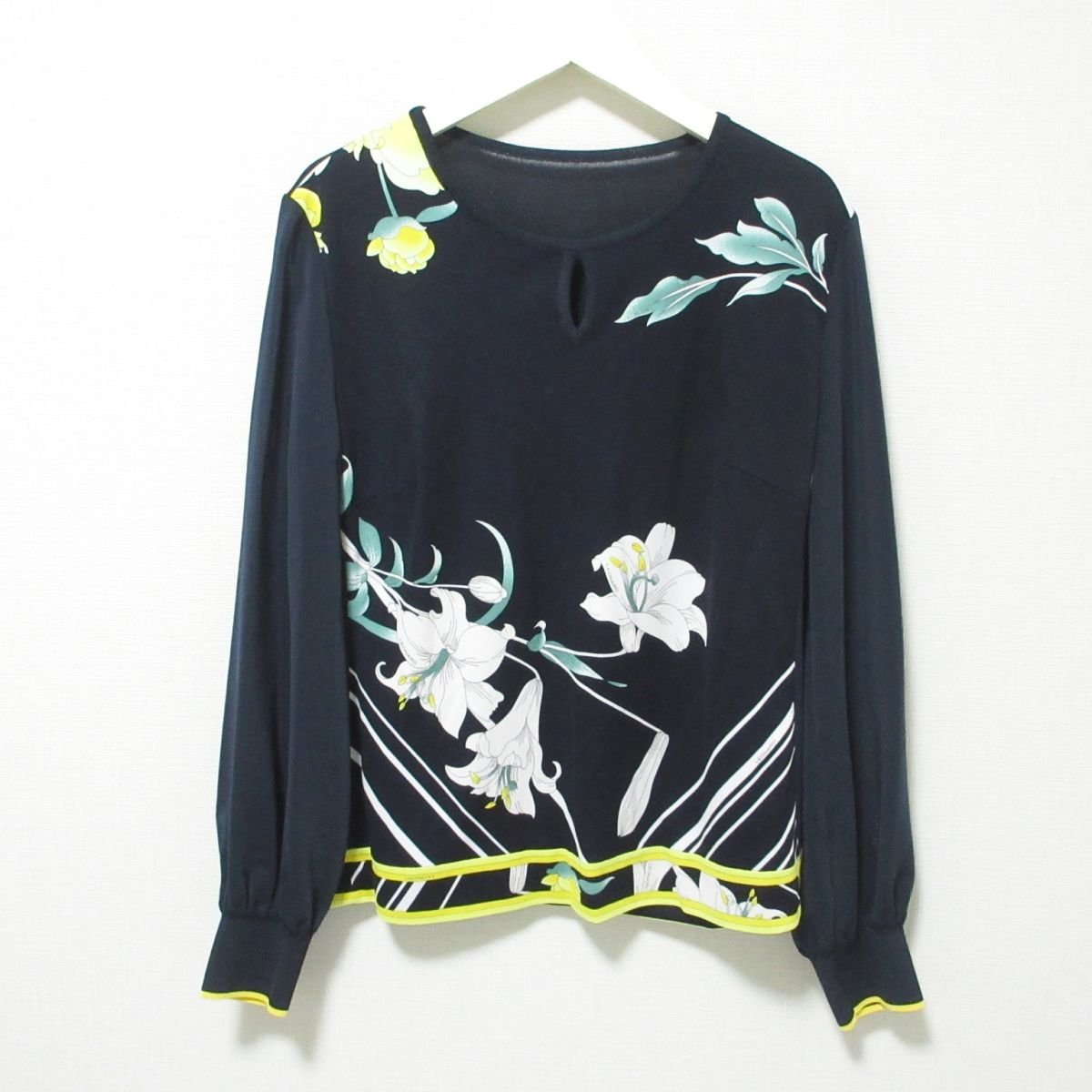 LEONARD レオナール 美品 - フラワープリント 花柄 FASHION 近年