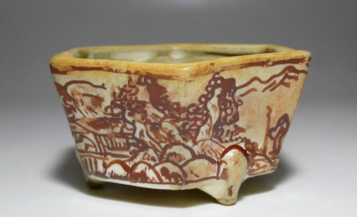 ▼勝山〈上州勝山画 〉赤絵山水図六角鉢　7.4×3.9cm　共布付