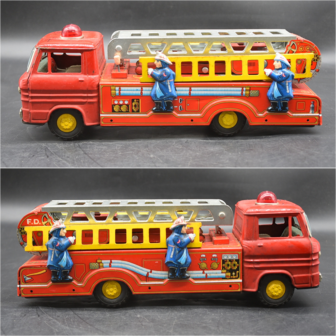 EY7-14 現状品 ブリキ 消防車 おもちゃ 玩具 乗り物 自動車 当時物