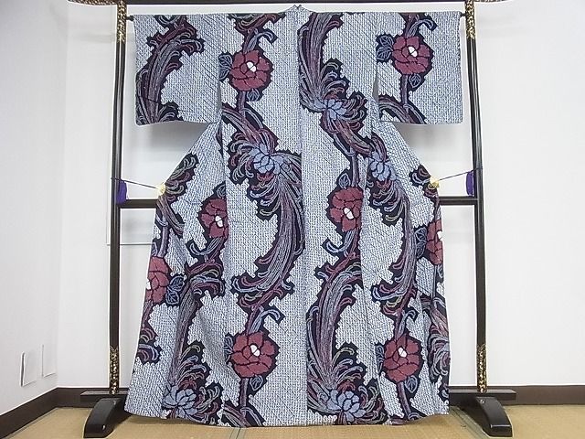 有松鳴海絞り　浴衣　裄66.5 斜め格子　高級　洗える夏着物　レトロ【Ａ7】 有松絞り【浴衣】希少品 藤の花 綿 夏着物 有松鳴海絞り 青 白 群青色