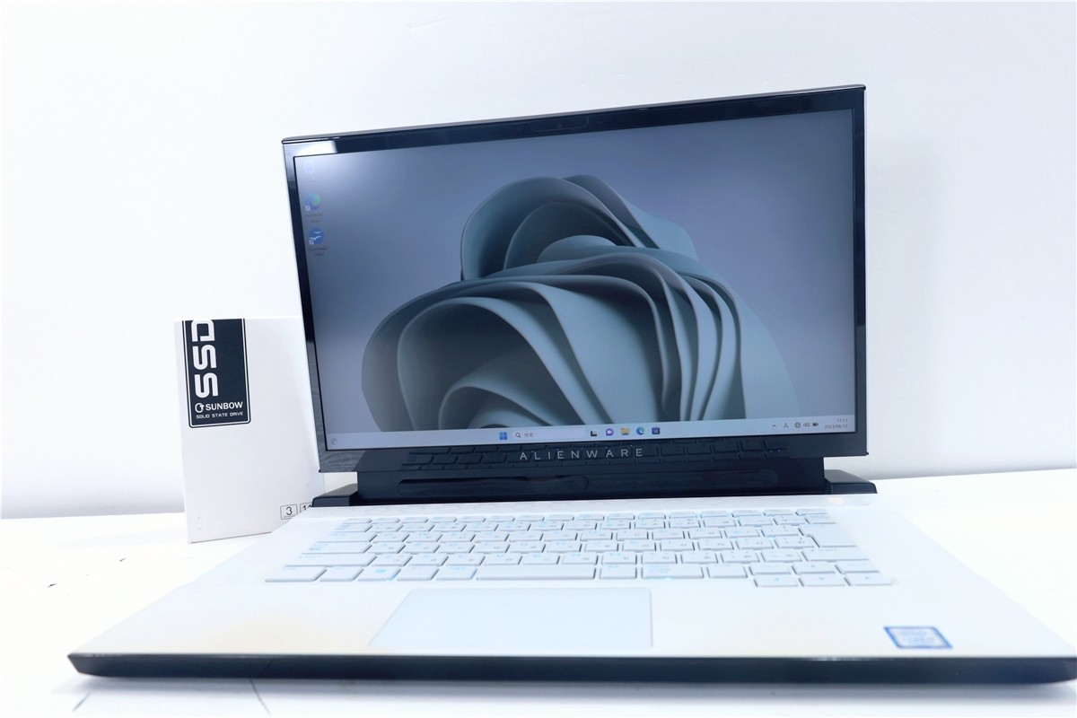 究極ゲーミング Dell Alienware M15 r2 RTX2060 液晶 240Ghz(Core i7-9750H/16GB /Nvme SSD512GBx2 1tb ) Windows11 ノードパソコン 10311