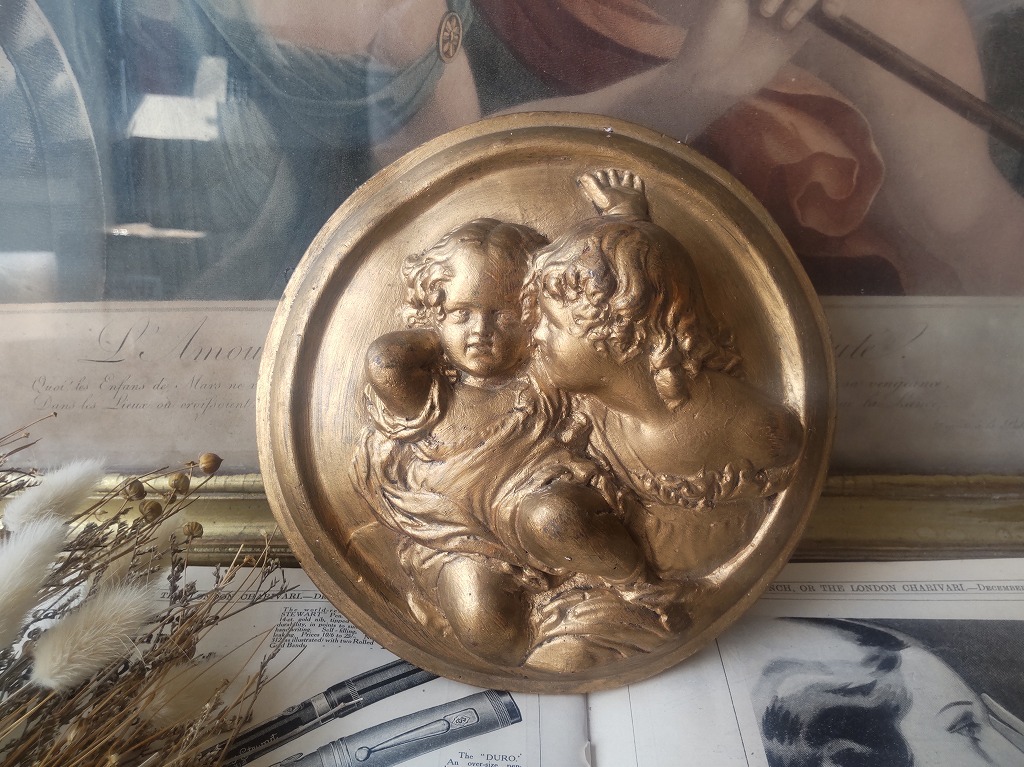 お買い得，新作 フランス アンティーク 素敵な 子供装飾 彫刻 壁掛 石膏プレート １９００年(その他)｜売買されたオークション情報、yahooの商品情報をアーカイブ公開 - オークファン その他