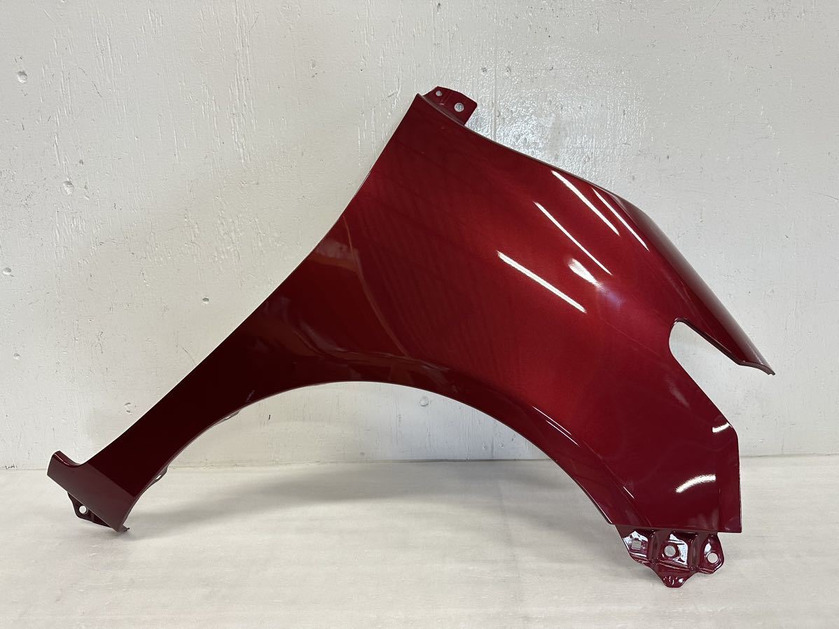 5j7 【凹なし】シエンタ NSP170 純正 フェンダー 右 赤