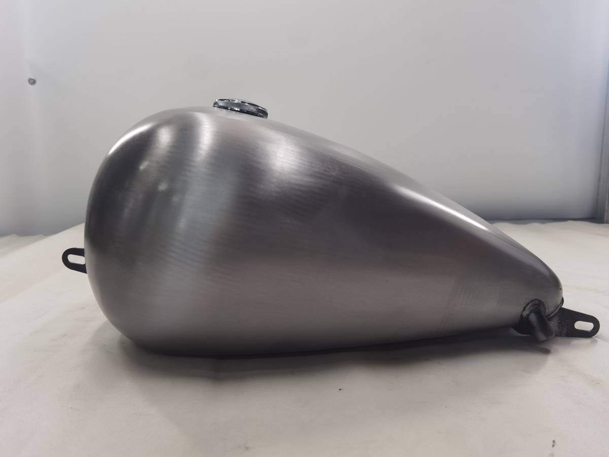 ダイナ タンク製作工房 ハーレー Dyna | 大容量 T-104 1994年式 
