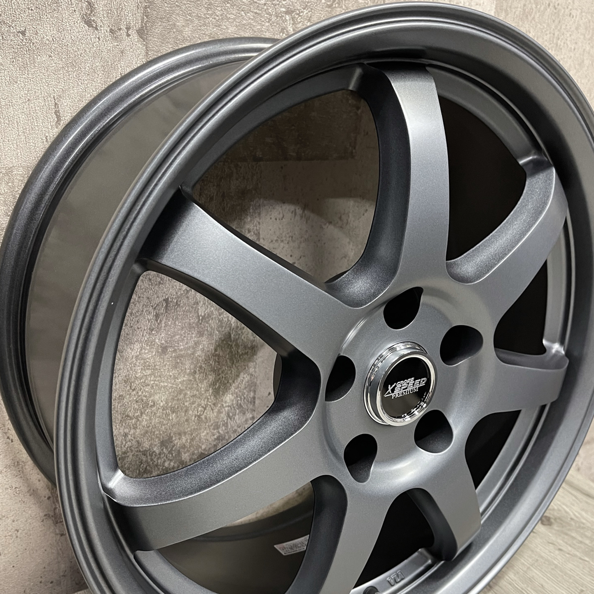 即納 スタッドレスタイヤホイールセット 215/60R17 ブリヂストン VRX2 特注 軽量プレミアムR7 17×7.0J+38 5/114.3 MBGM カローラクロス 215／60r17 スタッドレス ホイール 4本即納冬set！IG30 215／60R17（スタッドレスタイヤ・ホイールセット のスタッドレスタイヤ一覧｜フジ・コーポレーション
