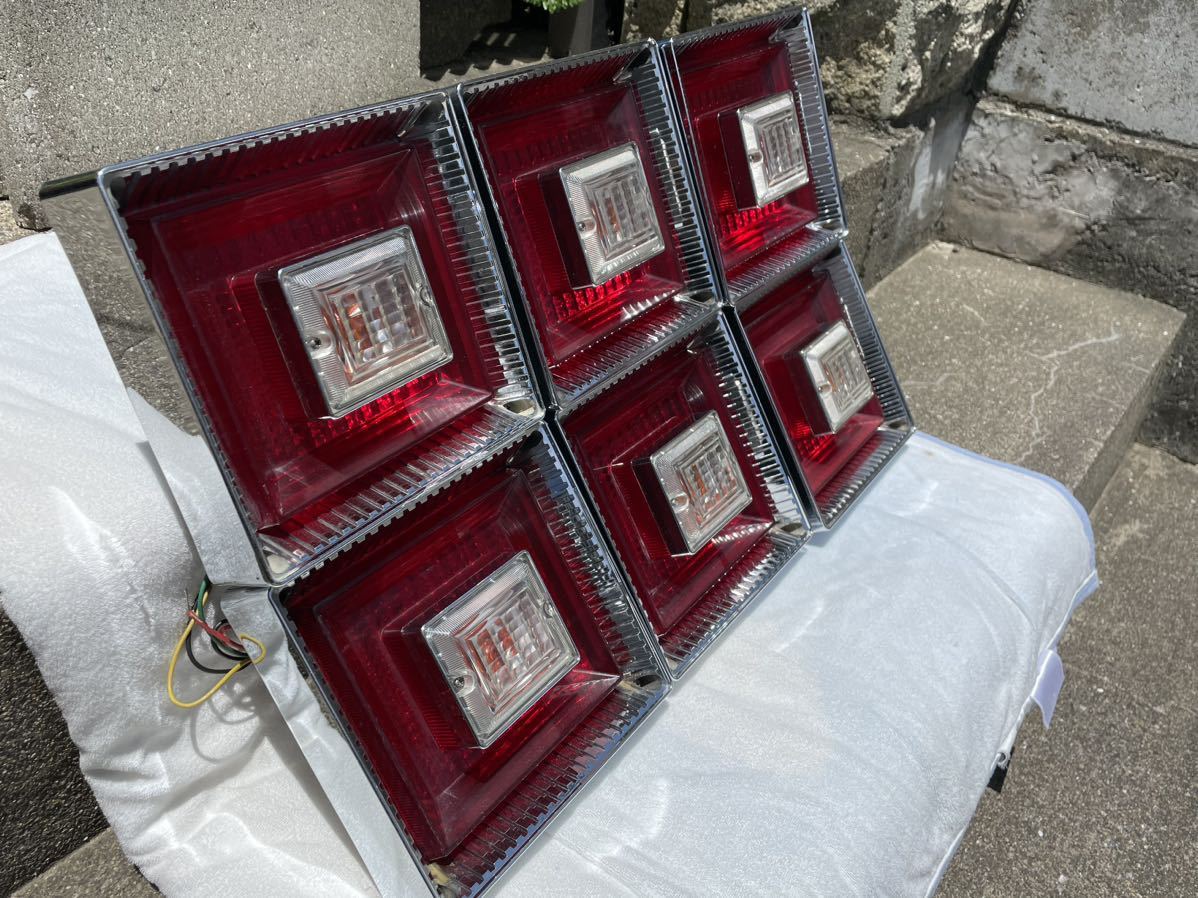 車 JB LED角テール トラック テールランプ 未使用リム付き 部品取り