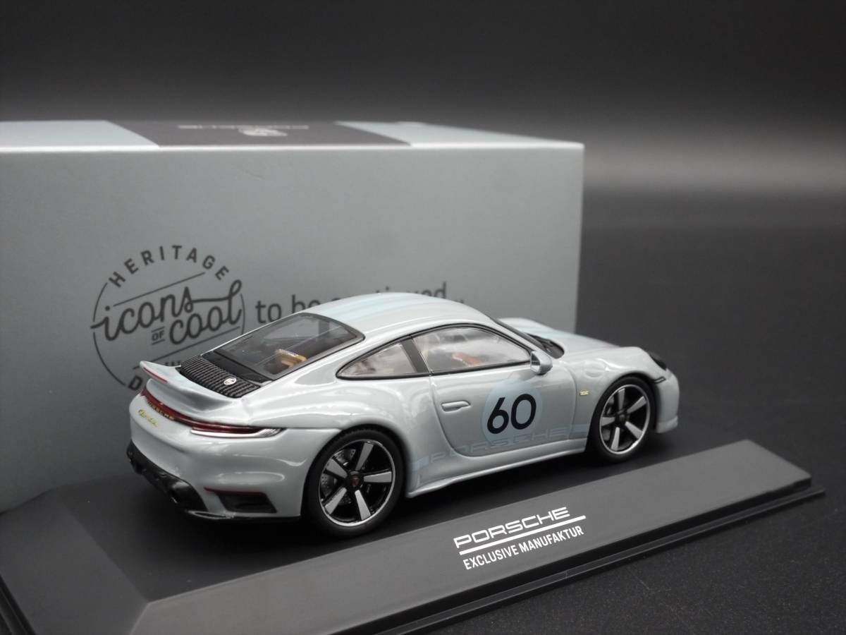 1:43 Spark ポルシェ 911 (992) Sport Classic グレー 2022