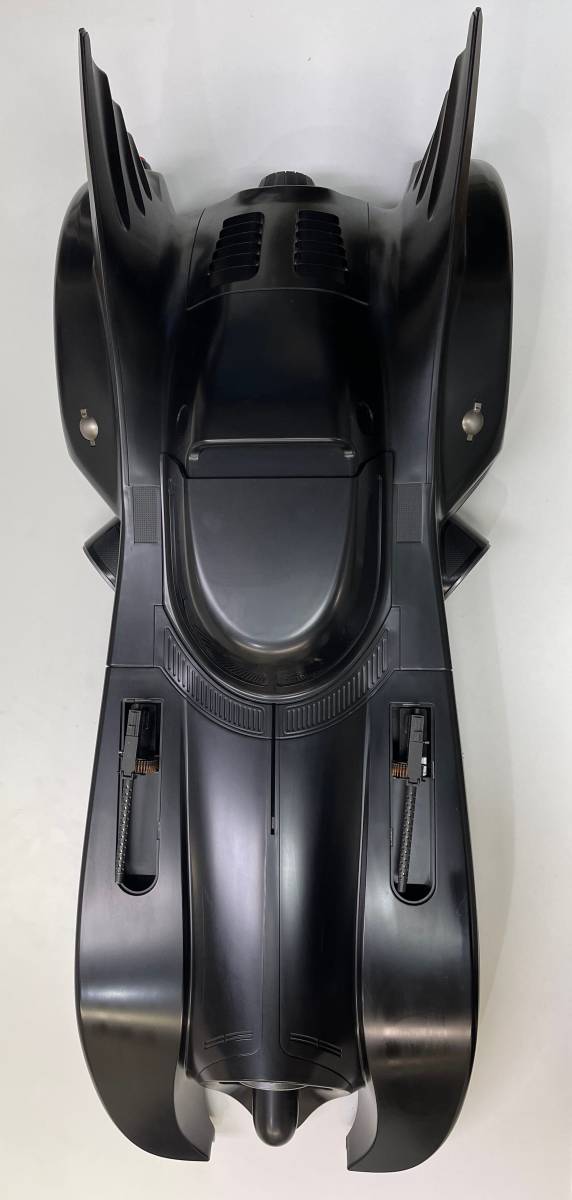 ホットトイズ バットマン1/6スケールビークル バットモービル 1989年版 