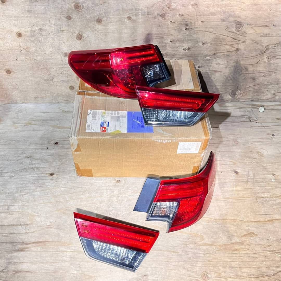 オ 実働良品★GRX130 GRX133 GRX135 マークX 純正 中期 後期型 テールランプ テール KOITO 22-360 22-361 テールライト トヨタ TOYOTA