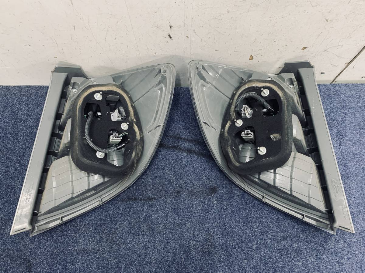 ホンダ フィットハイブリッド GP1 テールランプ 左右セット ホンダ