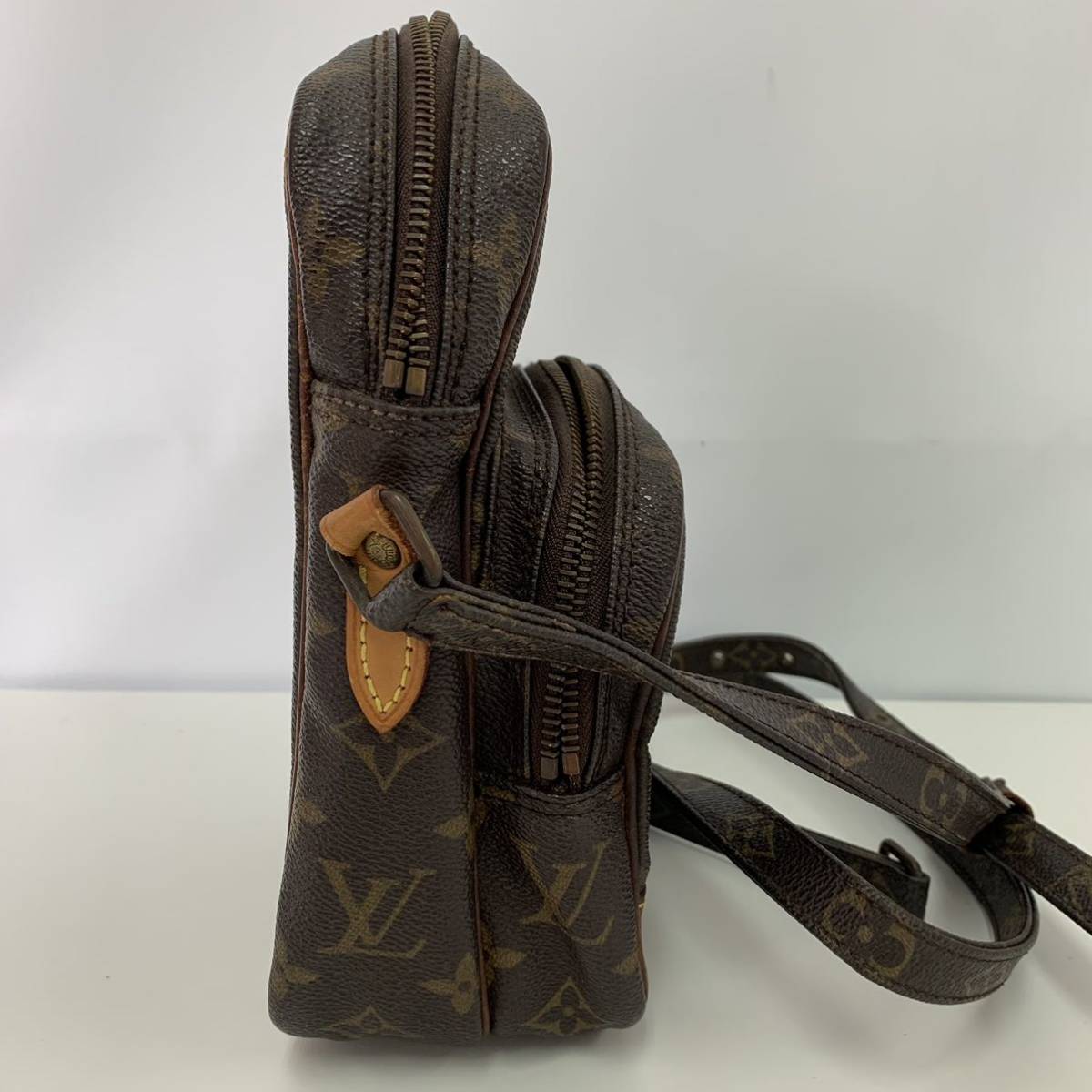ジャンク品】LOUIS VUITTON ルイヴィトン ショルダーバッグ アマゾン 