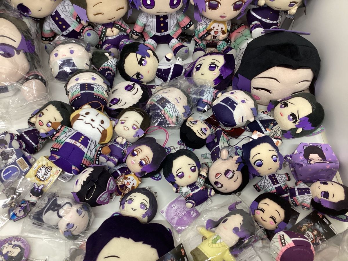 同梱不可/現状 鬼滅の刃 グッズ まとめ売り キャラ分け 胡蝶しのぶ 缶 
