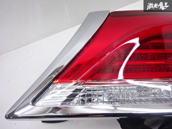 トヨタ 純正 GRS210 クラウンロイヤル LED テールライト