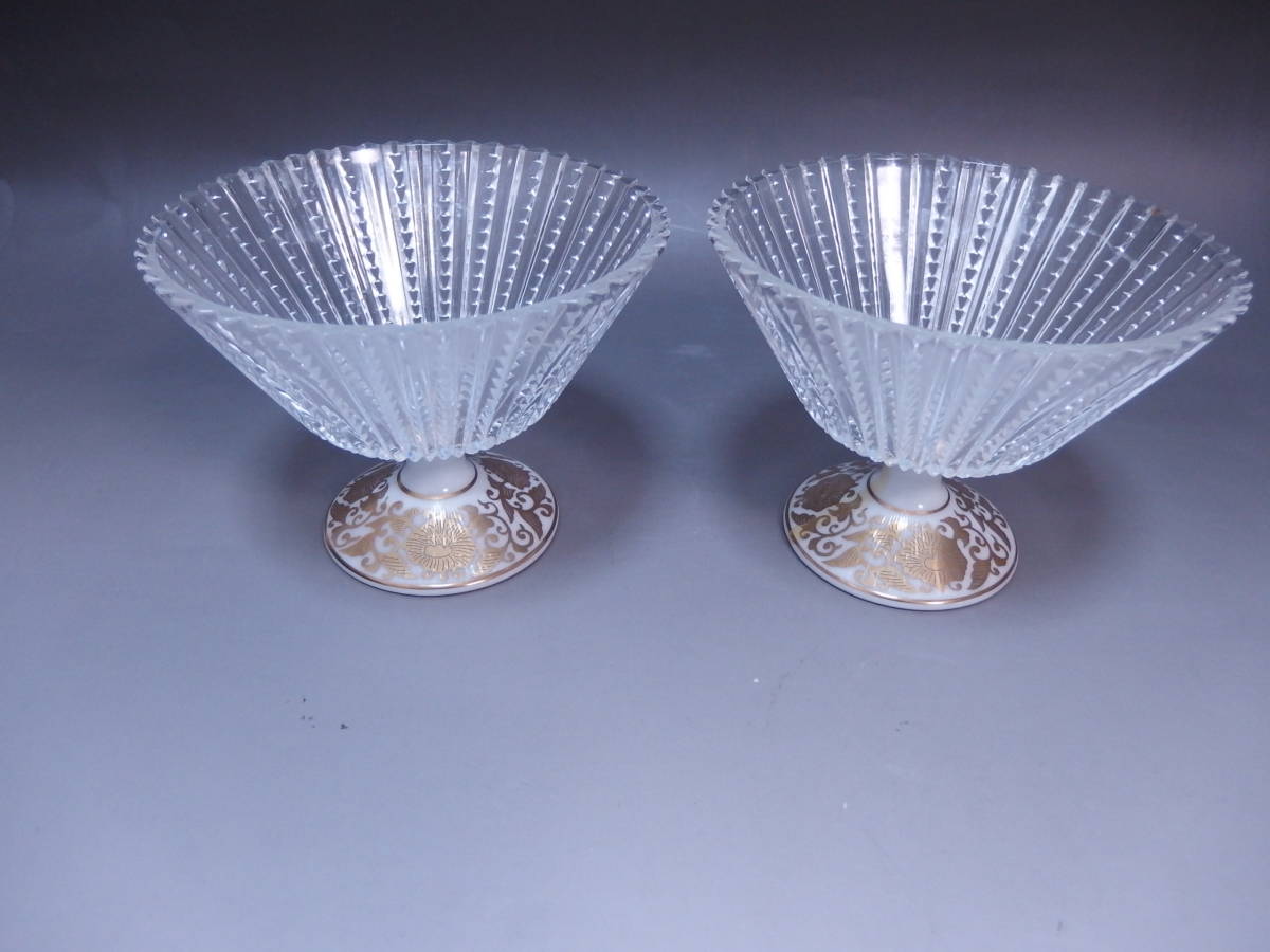 Ｗ３６８　蓋置　『硝子　蓋置』『平井依 作』　共箱　茶道具 宇】IC291 平井依造 金彩 硝子 茶入 共箱 茶道具