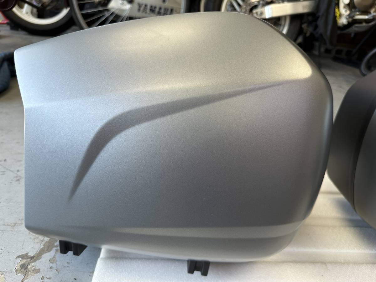 BMW 純正パニアケース 左右セット R1200RS R1250RS R1200R R1250R 