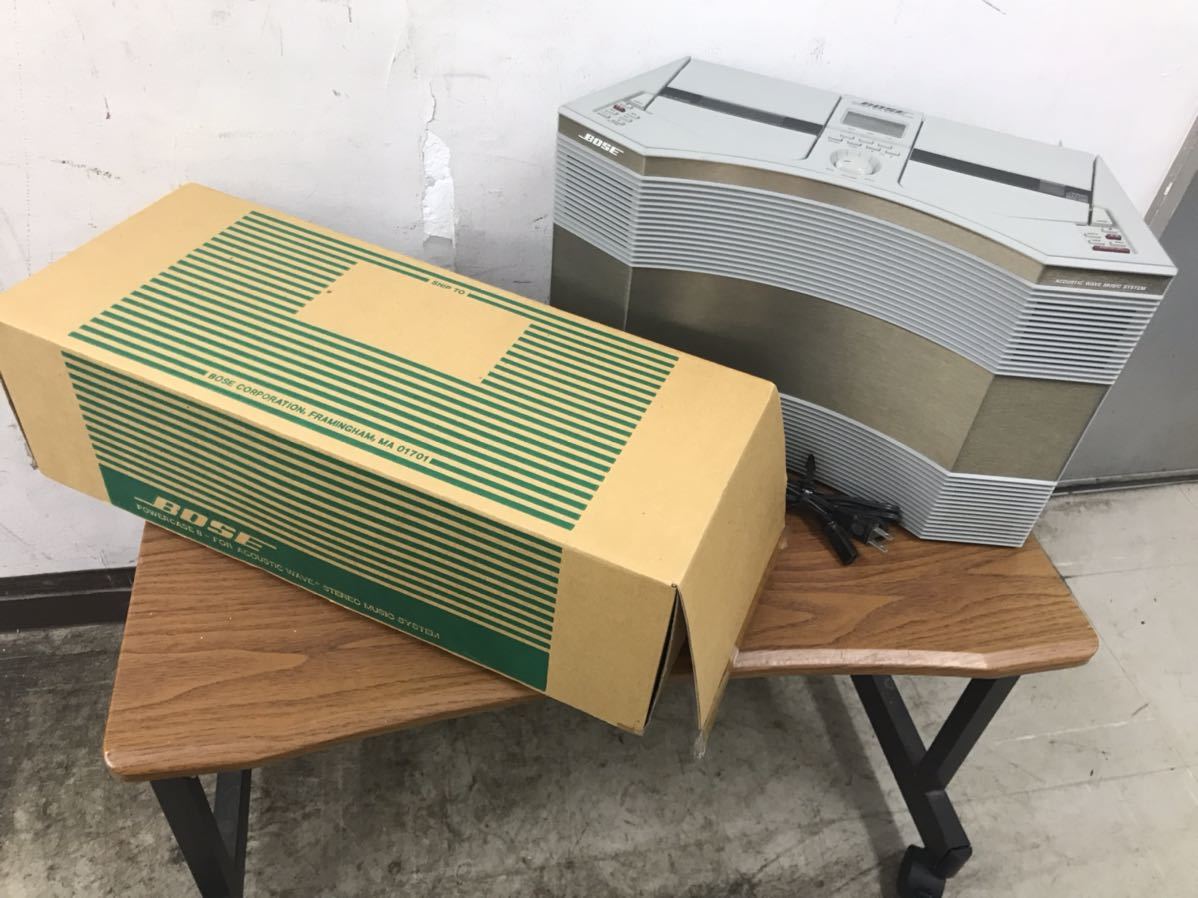 K 2307-3042 BOSE CDラジカセ　AW-1D 本体通電しません。　＋　ケース(美品)付き　バラ売り不可　120から140サイズ発送