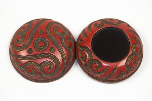 中国彫漆 堆朱 彫漆如意頭紋 細密彫刻 木製 香合 茶道具 中国美術