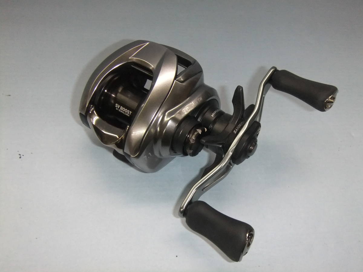 FF1052-288♪【60】ダイワ 21' ジリオン SV TW 1000H 右 良品 TW