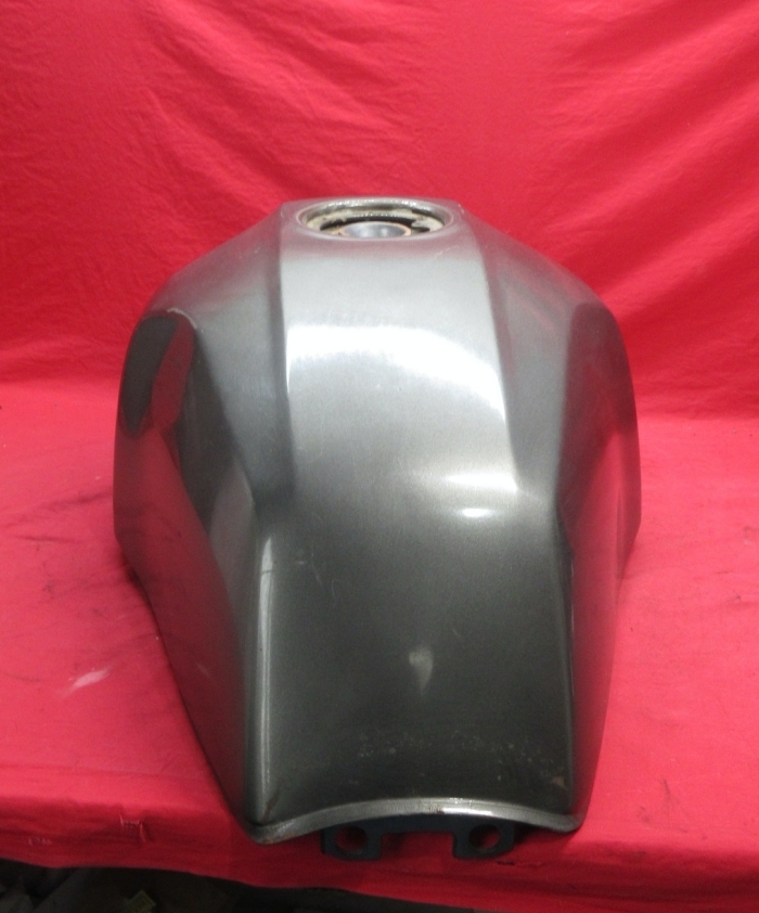 A1147】KAWASAKI カワサキ ZRX400 ガンメタ 燃料タンク フューエル