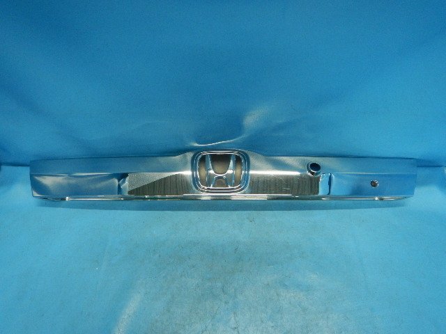 格安，SALE ホンダ フィット GP1 前期 純正 メッキ リアライセンスガーニッシュ 74890-TF2-N11-M1 棚5228-205(リア)｜売買されたオークション情報、yahooの商品情報をアーカイブ公開 - オークファン ホンダ用