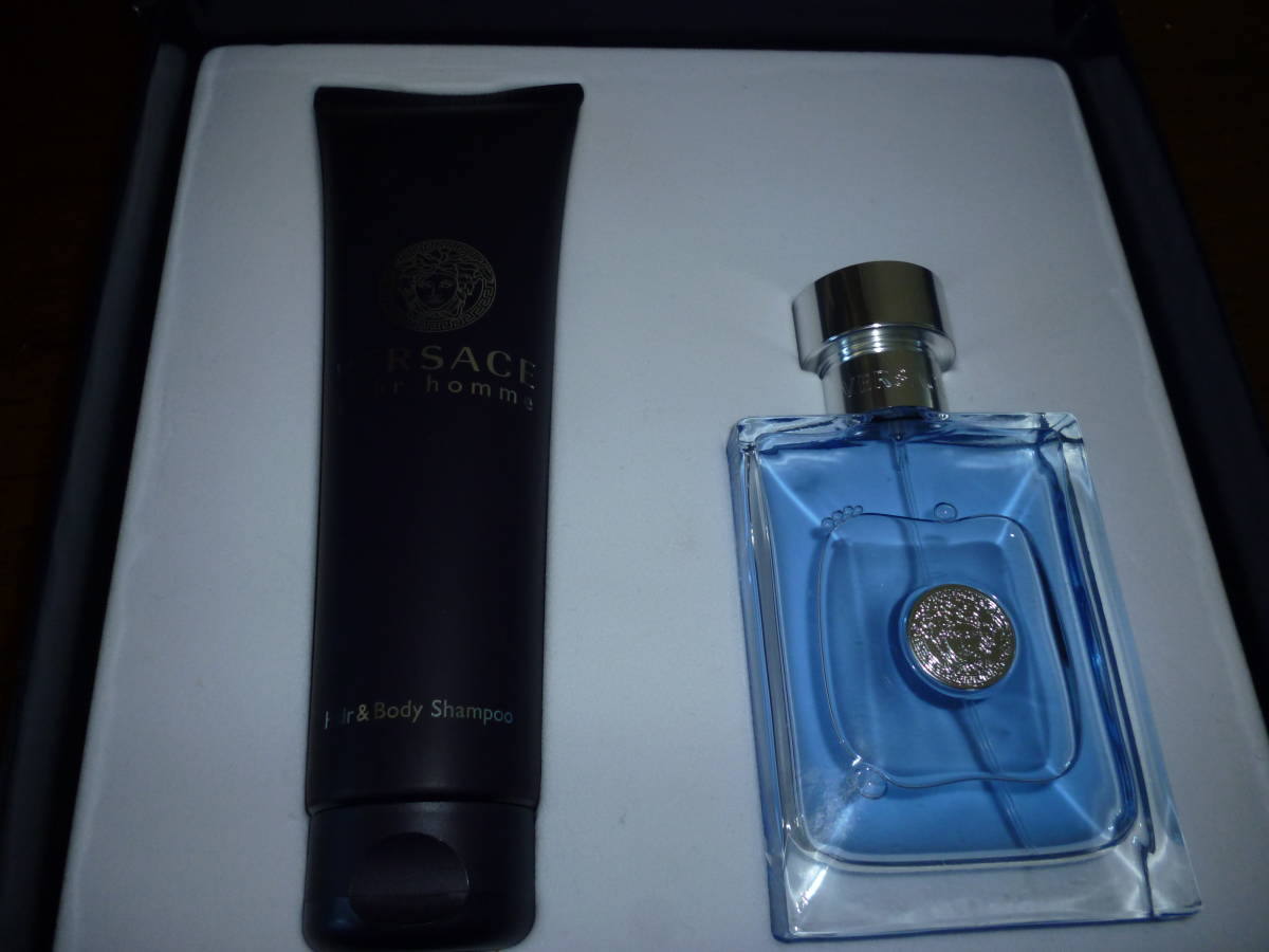 格安，爆買い】 VERSACE pour homme 香水 メンズ ヴェルサーチ