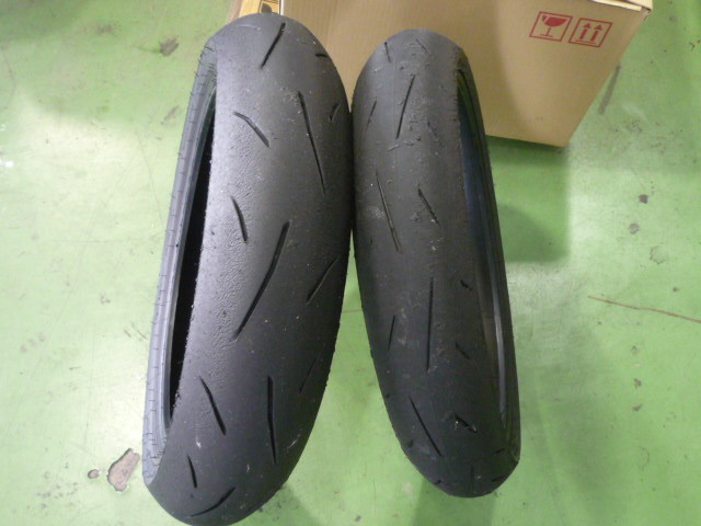 ダンロップ　α13SP　110/70R17　140/70R17　前後セット　中古　センターバリ溝