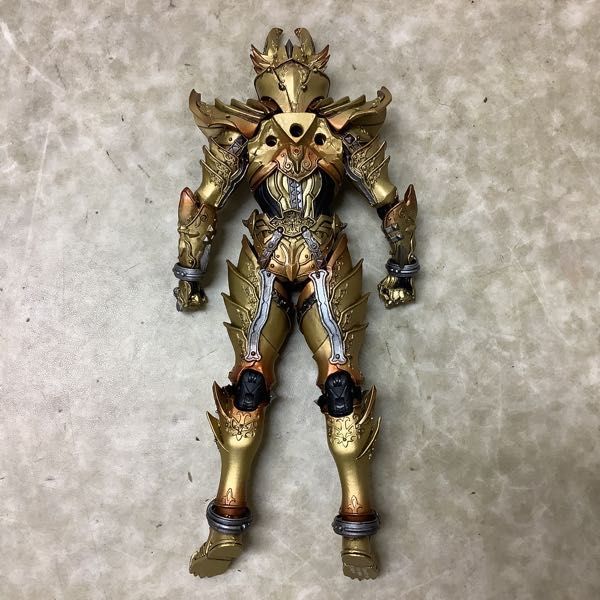 魂ウェブ商店限定 牙狼 魔戒可動 鷹麟ガロ 白夜の魔獣