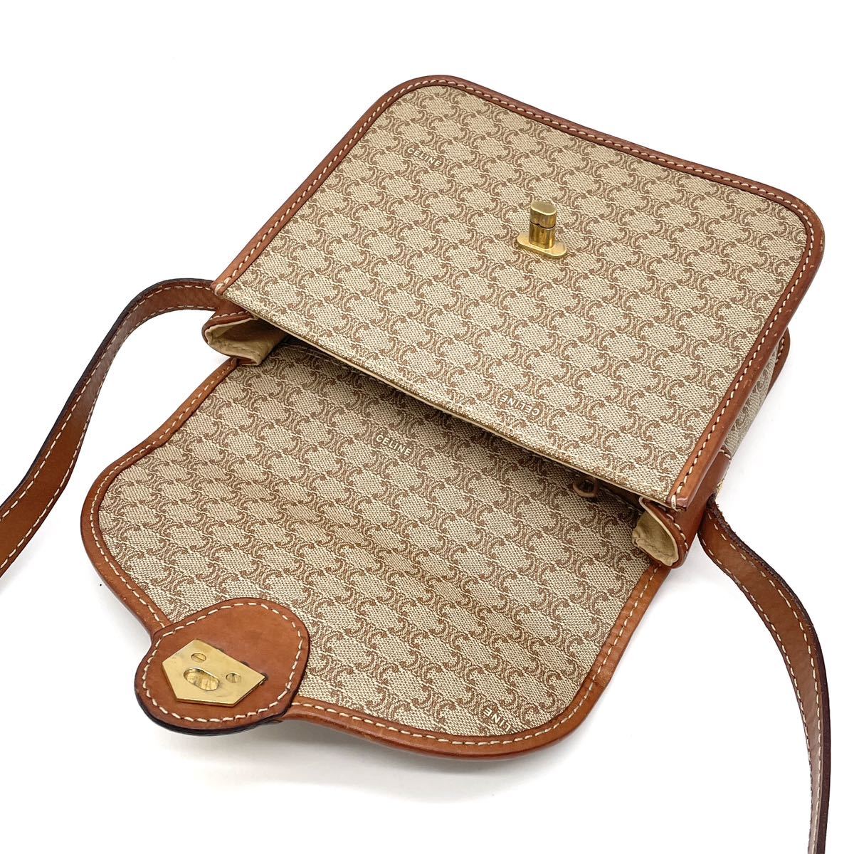 1円 美品 CELINE セリーヌ マカダム カデナ ターンロック 1円 美品 CELINE セリーヌ マカダム カデナ ターンロック