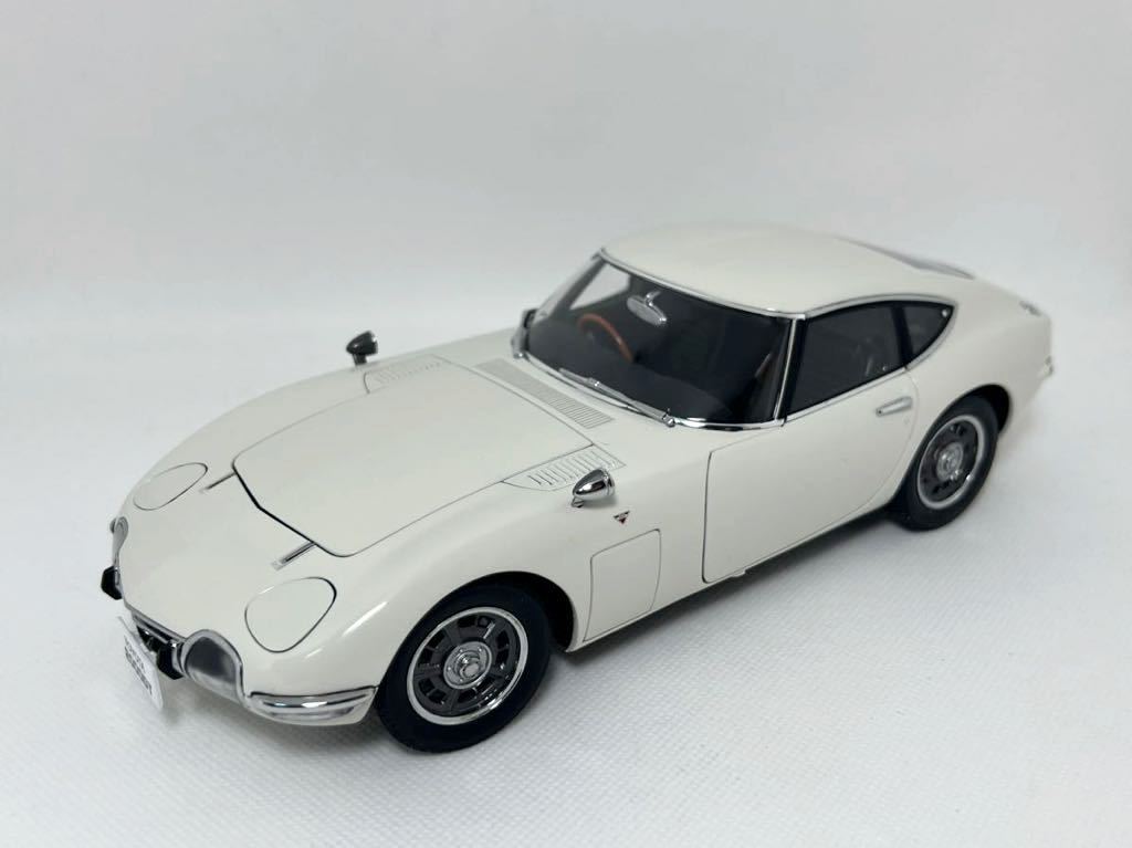 AUTOart オートアート 78747 1/18 TOYOTA トヨタ2000GT Coupe