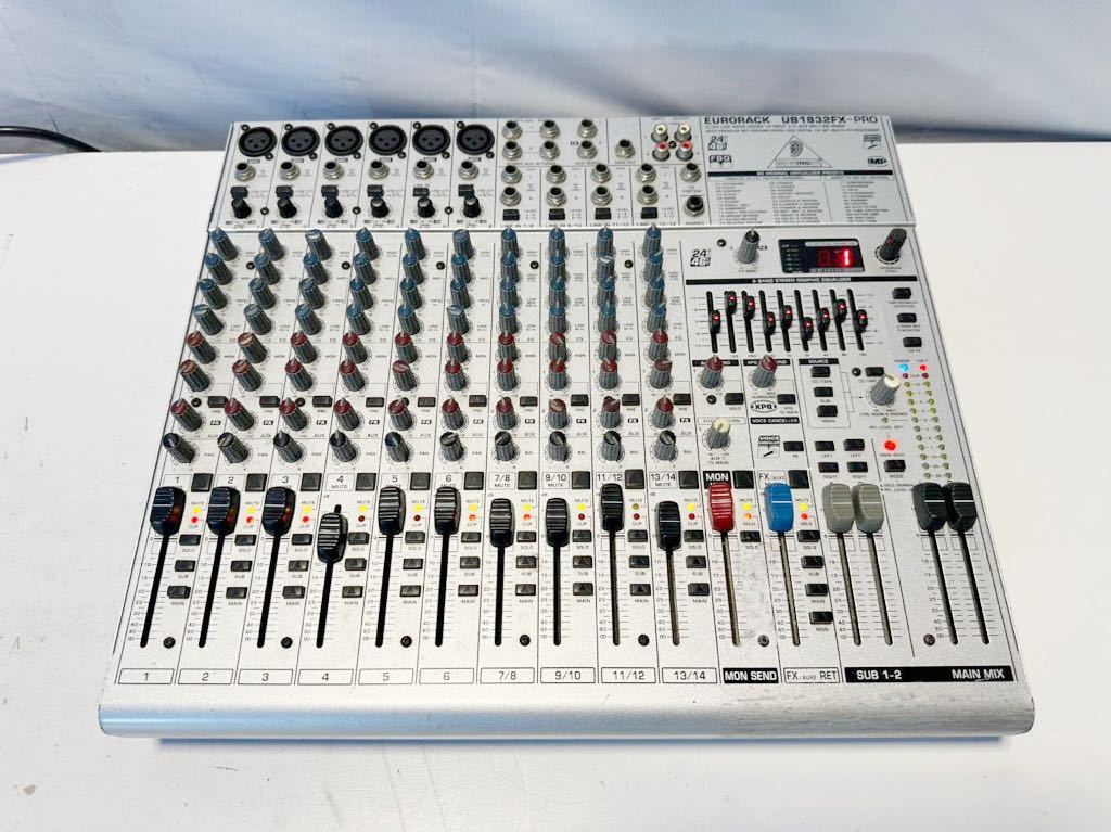 BEHRINGER EURORACK UB1832FX-PRO ベリンガー アナログミキサー
