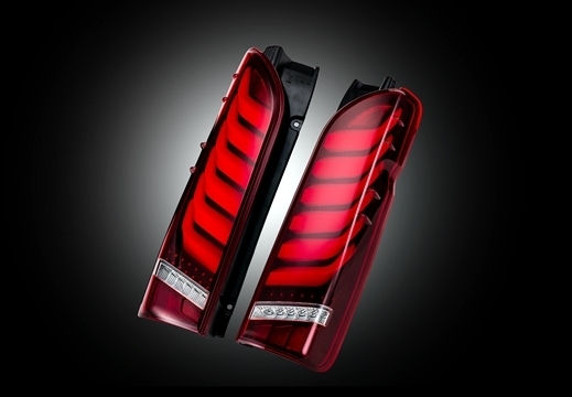 ジェイクラブ&frasl;LEGANCE」200系ハイエース用フルLEDテールランプ