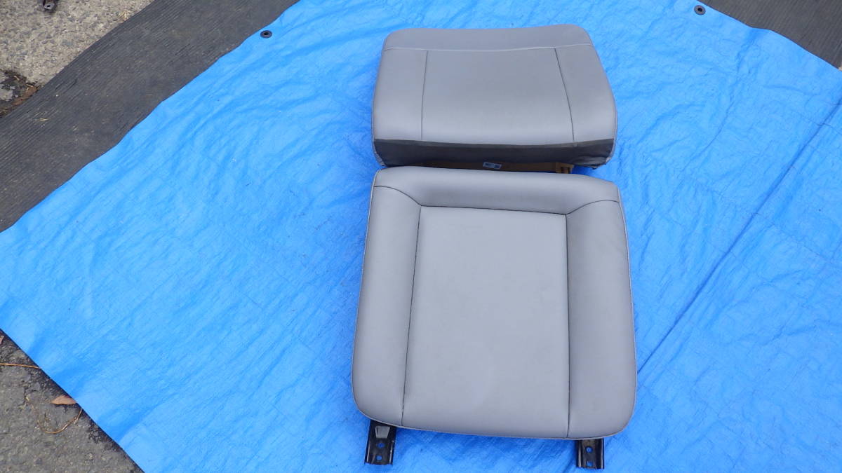 後期　スバル　サンバー　　TT1　TT2　純正　前左　FL　助手席側　ビニール製　管H0718-5