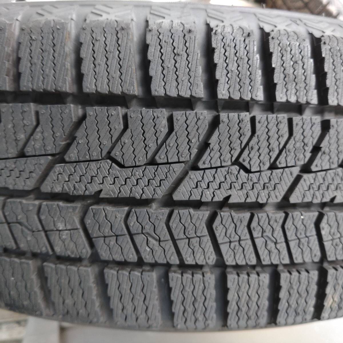 ②2024.2022年製175⁄65R15バリ山！中古タイヤ4本セット 2022年製175