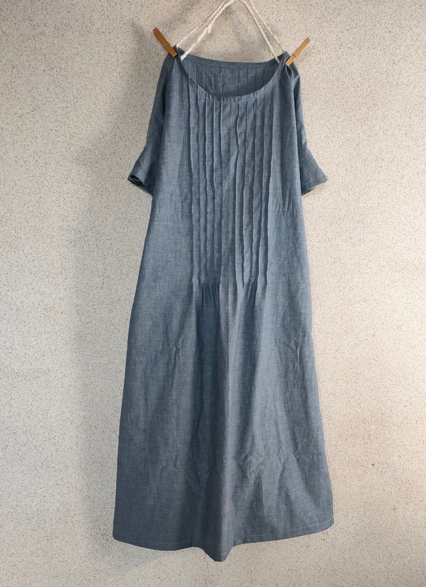 handmade::すっきりOp・岡山デニム・インディゴダンガリー・ドルマンスリーブ・FREE ・ポケット付き・ピンタック