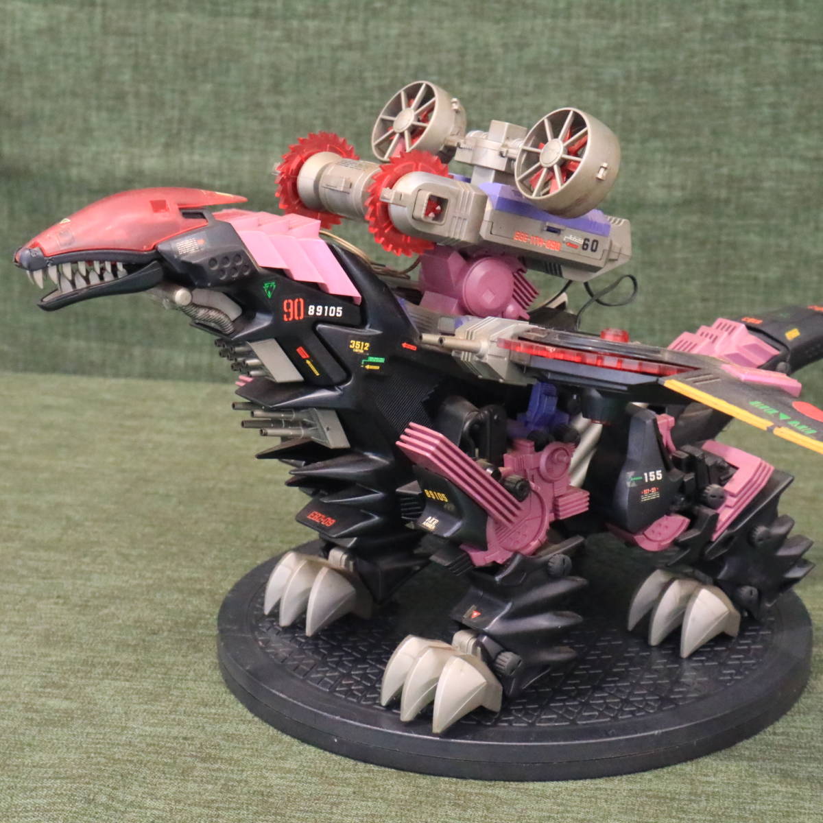 完品 旧ゾイド ギルベイダー 外箱付属 メカ生体版 昭和版 発光・動作確認済 完品 旧ゾイド ギルベイダー メカ生体版 昭和版 発光・動作確認済 ZOIDS