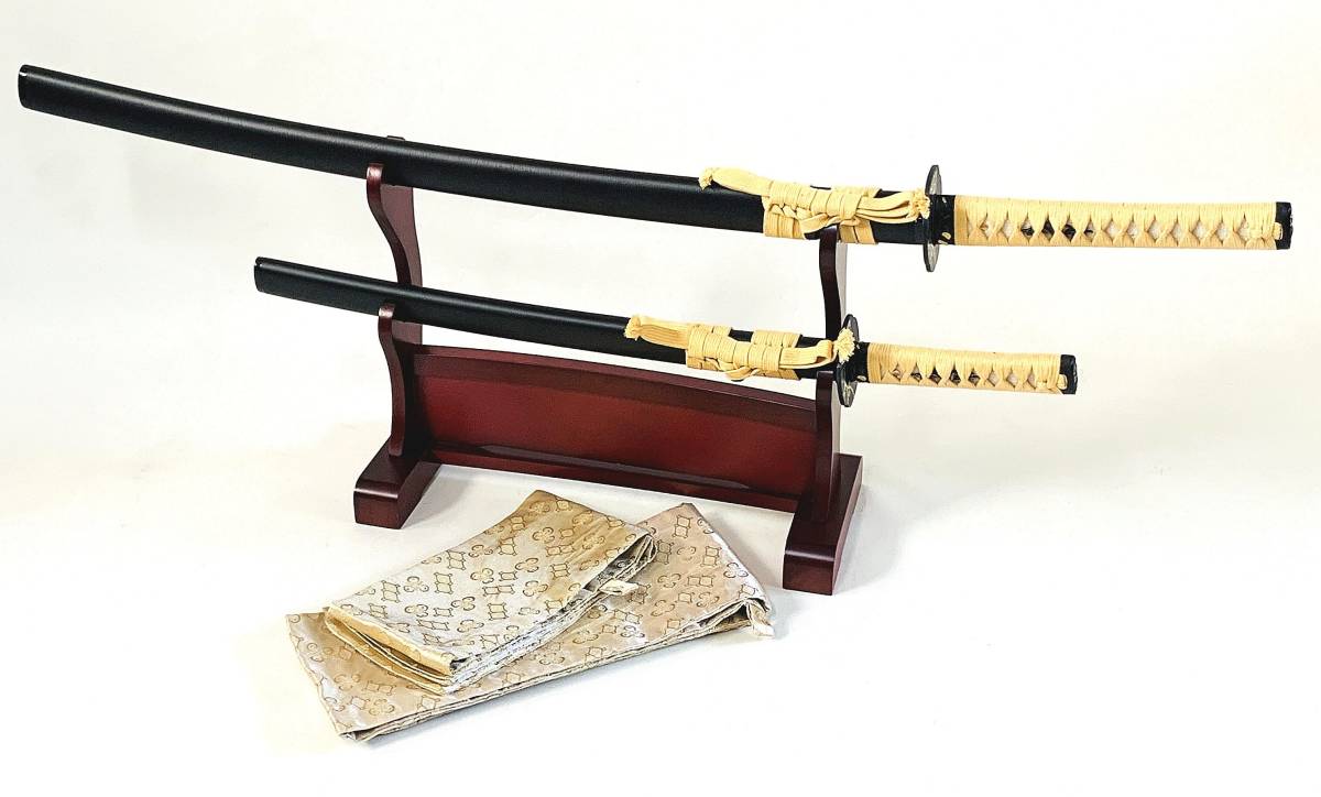 美品 模造刀 2本 居合刀 立花 二本横掛 台座 刀袋付属 美術刀 全長 