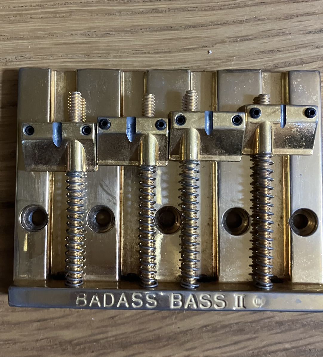 BADASS BASS Ⅱ バダス ベースブリッジ ゴールドの入札履歴 - 入札者の順位