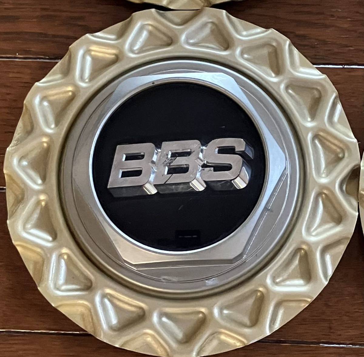 BBS RG センターキャップ ロック式 ゴールド 4枚セット ホイール BBS RG センターキャップ ロック式 ゴールド 4枚セット ホイール