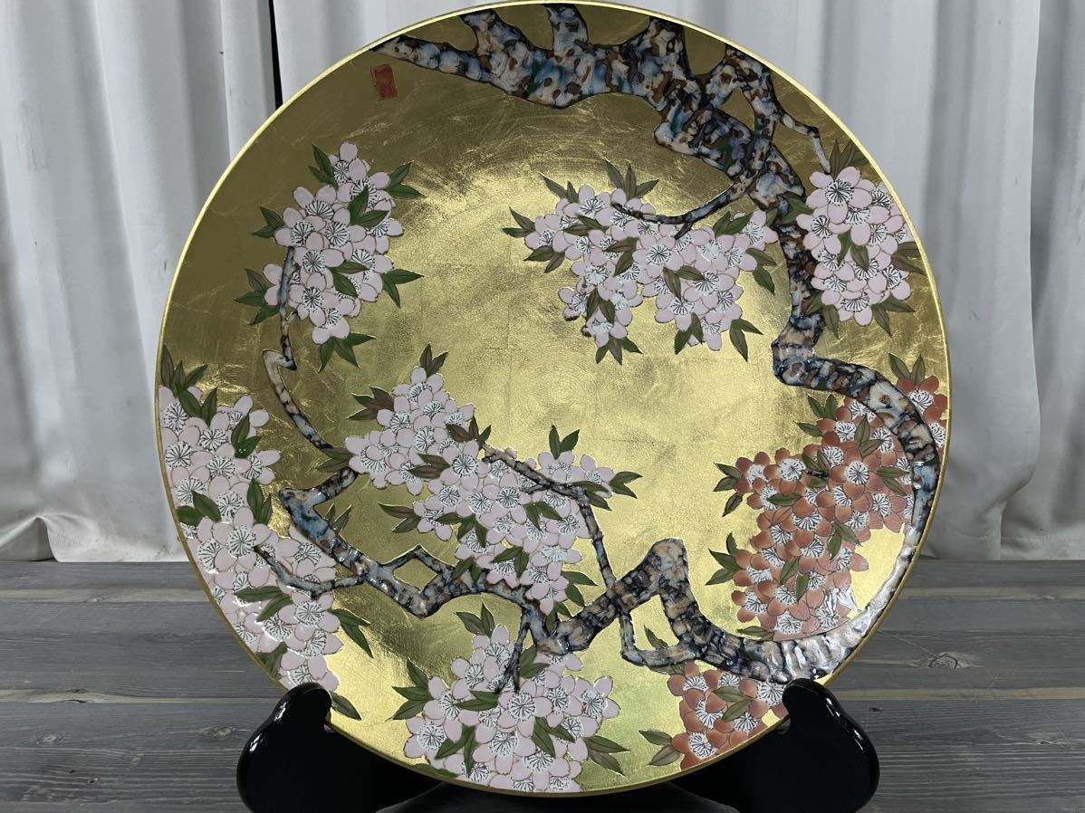 7211 小野琥山 造 琥山窯 桜絵金箔押 飾皿 共箱 / 有田焼 工芸品