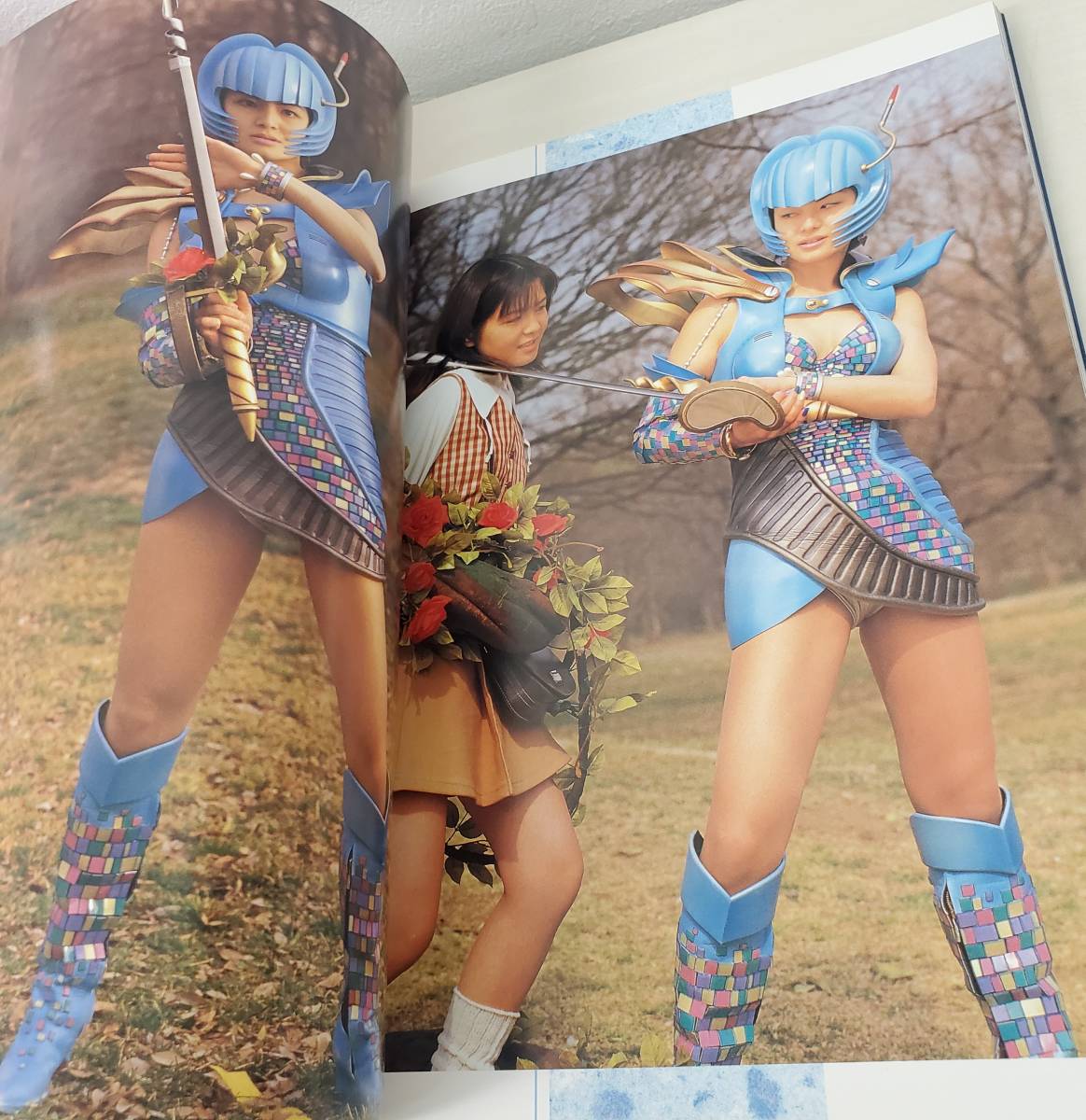 徳間書店 ロマンアルバムハイパームック 東映特撮ヒロイン写真集「RED