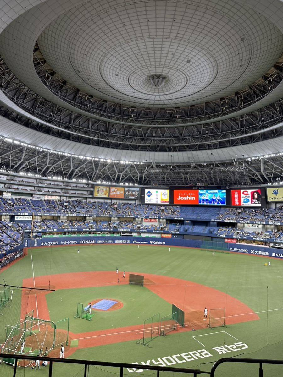 阪神 4月1日 京セラ スペシャルBシート 2連番 4/1 阪神 vs